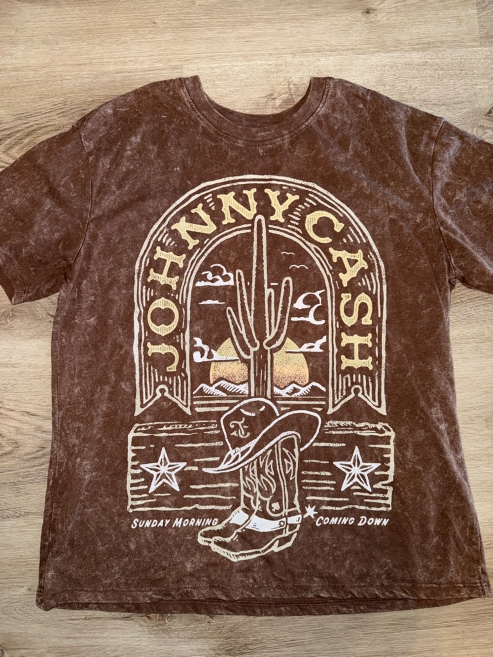 Vintage-Inspired Johnny Cash Graphic Tee - Brown